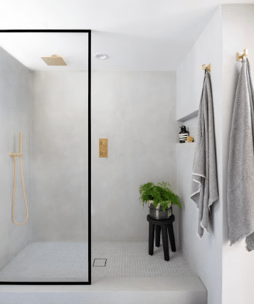 The Benefits of Fixed Shower Doors: A Sleek and Modern Choice